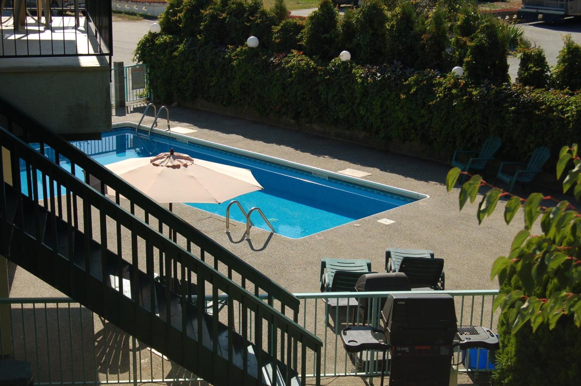 Summerland Motel Экстерьер фото