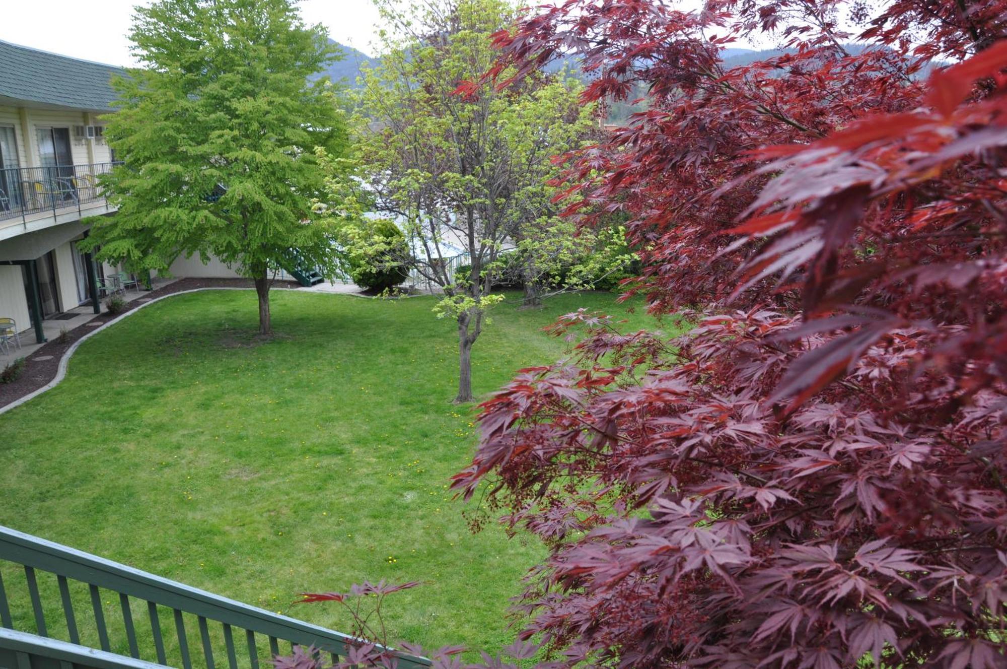Summerland Motel Экстерьер фото