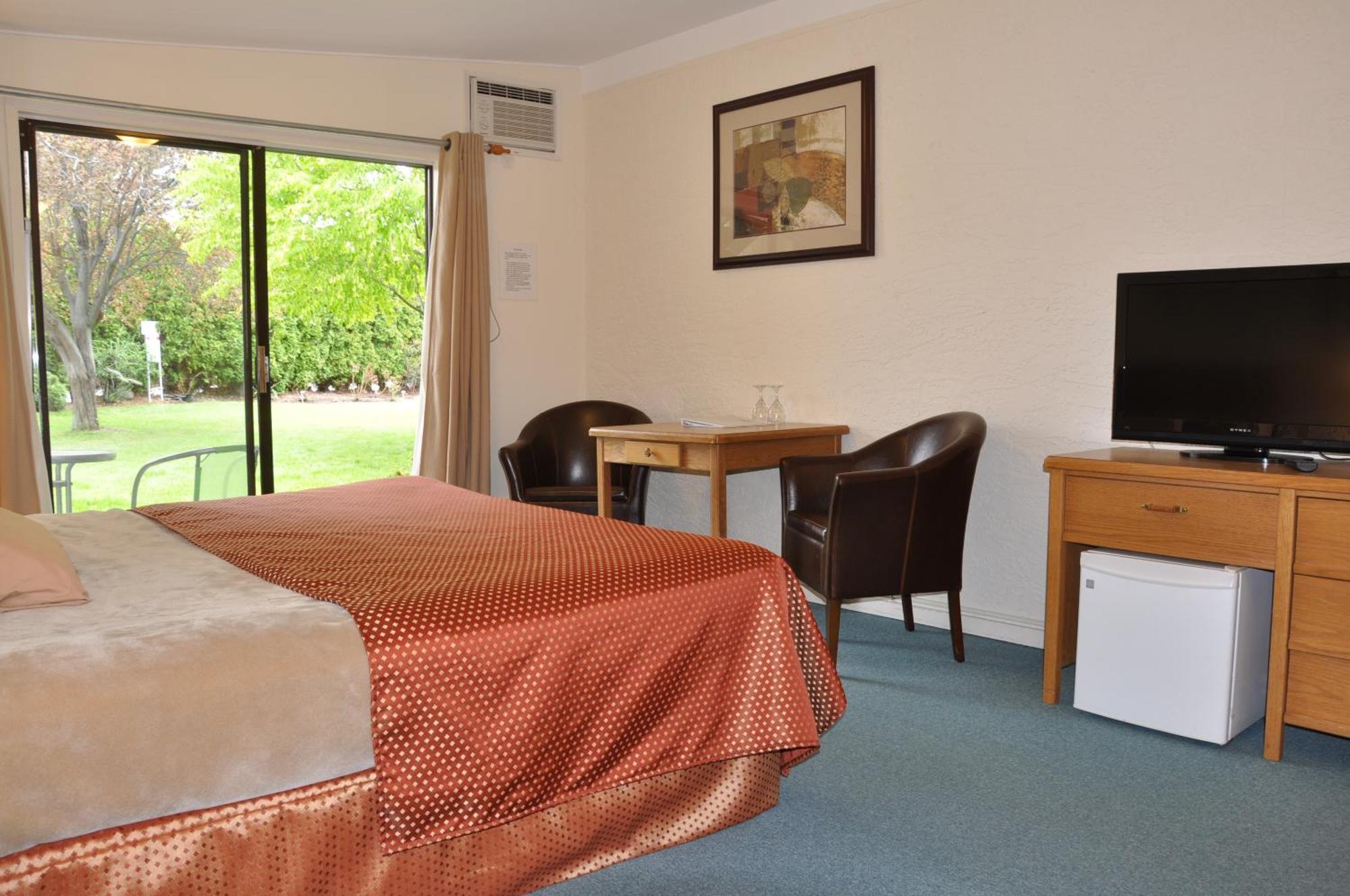 Summerland Motel Экстерьер фото