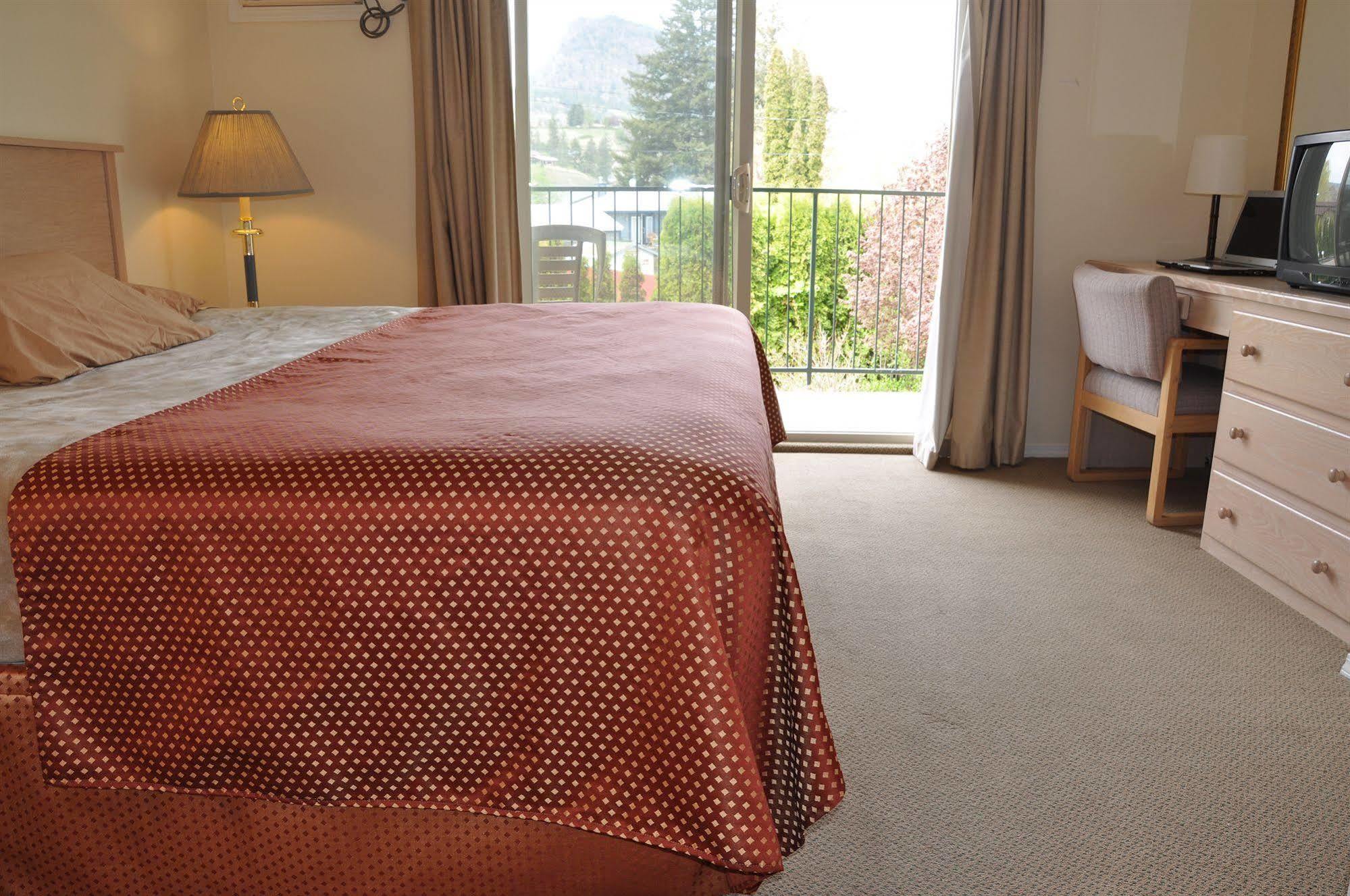 Summerland Motel Экстерьер фото